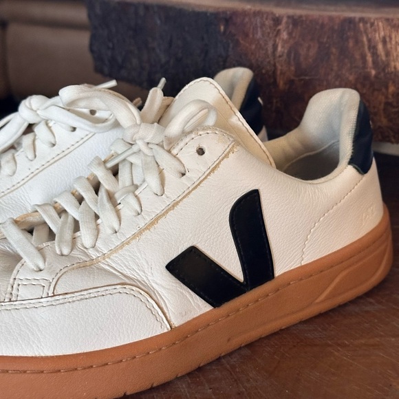 Veja Women’s White and Black Sneakers with Gum Soles - Picture 3 of 6